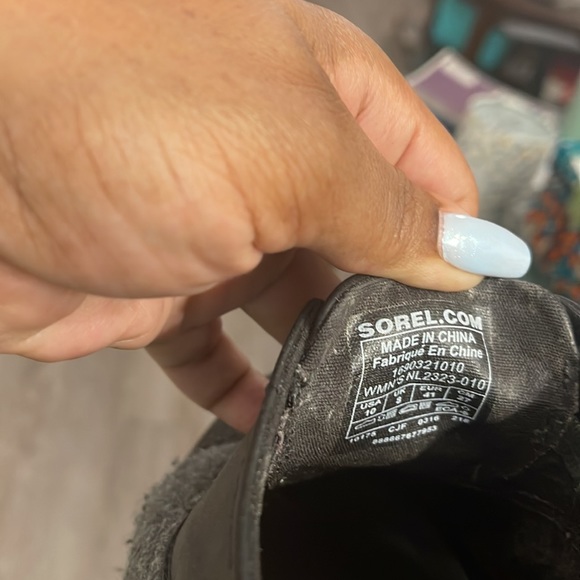 Sorel Black loafers-perfect for fall! - Picture 2 of 3